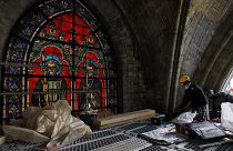 Innenansicht aus der Kathedrale: Eine wichtige Etappe der Restaurierung ist die Säuberung der Fenster