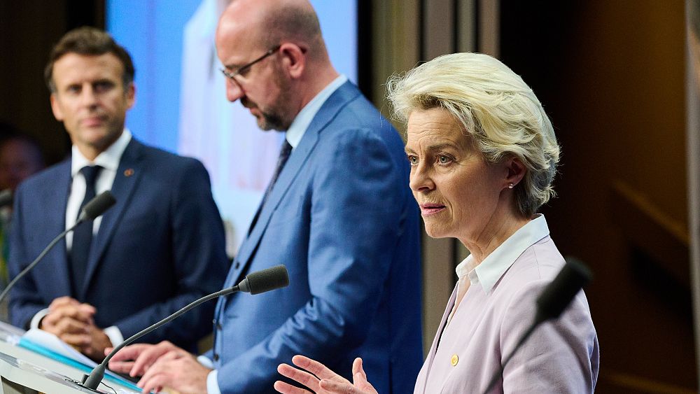 EU leaders fail to agree on price on gas but vow to continue talks