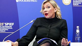 Die Sprecherin des russischen Außenministeriums, Maria Zakharova, spricht am Rande des St. Petersburger Internationalen Wirtschaftsforums in St. Petersburg, 16.06.22
