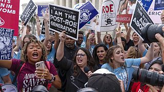 Manifestantes contra el aborto se reúnen frente al Tribunal Supremo en Washington