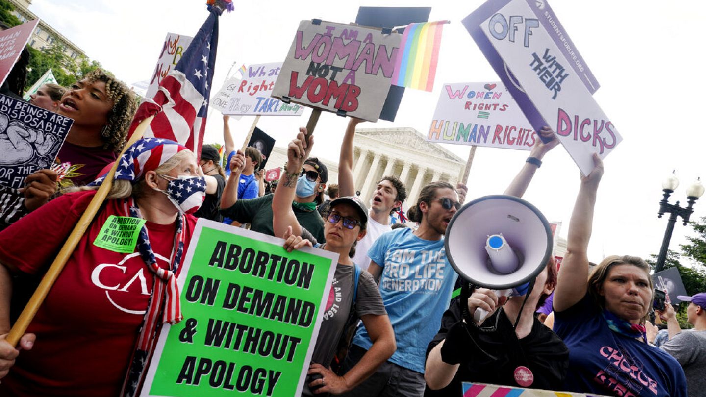 Usa, la Corte suprema cancella la protezione del diritto all'aborto