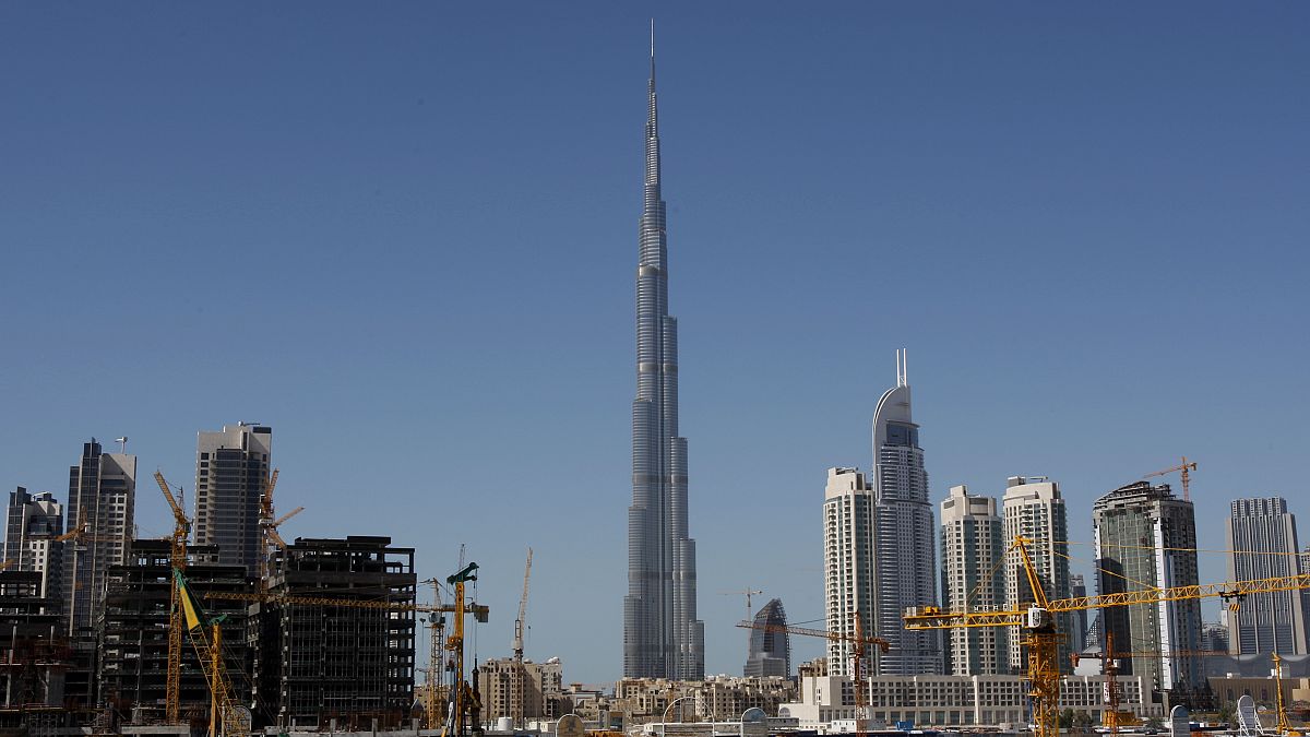 برج خليفة في دبي "أطول برج في العالم" الذي شيدته شركة إعمار للعقارات