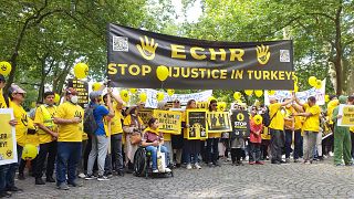 AİHM önünde Türkiye protestosu: Hukuksuzluğa karşı harekete geçin