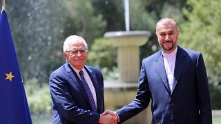 (AB Dış ilişkiler ve Güvenlik Politikaları Yüksek Temsilcisi Josep Borrell, Tahran'da, İran Dışişleri Bakanı Hüseyin Emir Abdullahiyan ile bir araya geldi