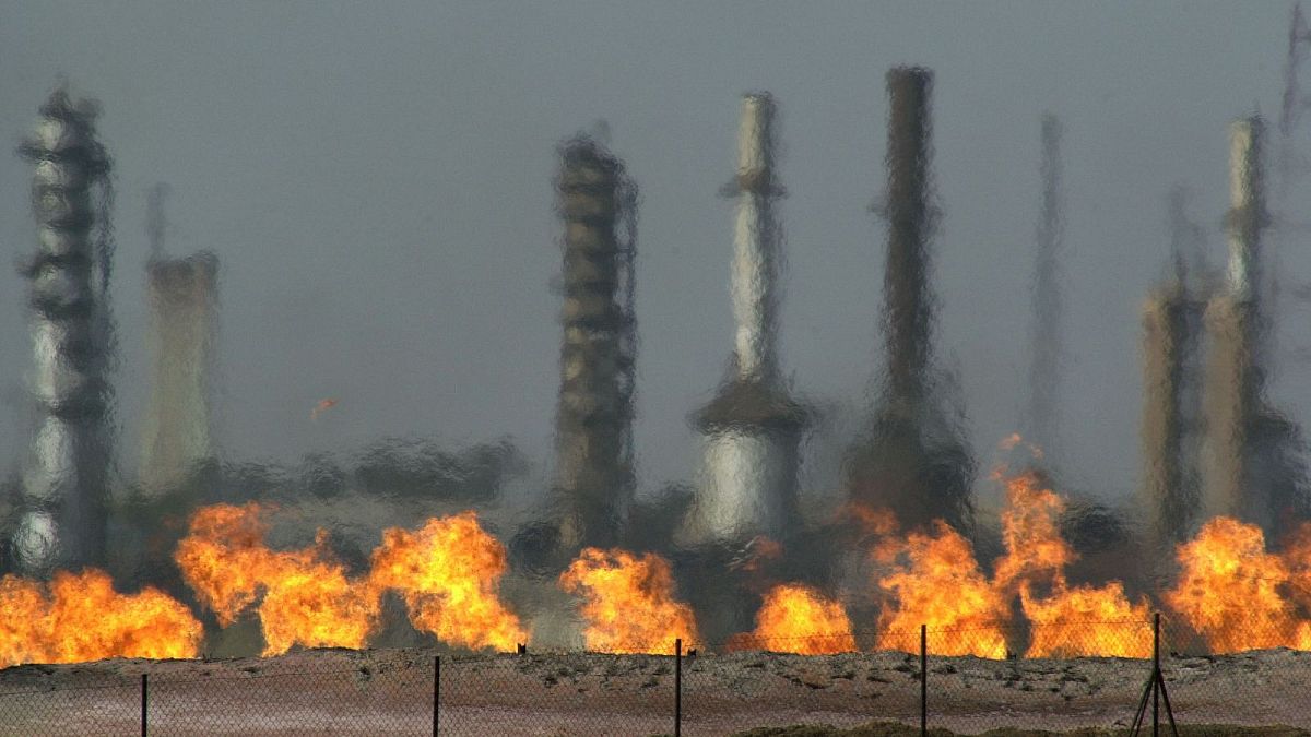 عکس تزئیتی و آرشیوی از تاسیسات نفتی در شمال عراق