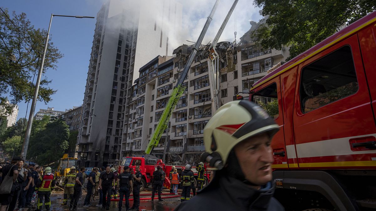 Ракетный удар по жилому дому в Киеве