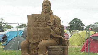 La scultura sponsorizzata da WaterAid al festival di Glastonbury