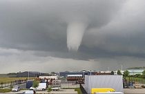 Capture d'écran de la vidéo de Julian Steenbakke, montrant la tornade à Zierikzee, le 27 juin.