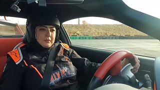 أول مدربة امرأة لسباق سيارات أوتوكروس في السعودية