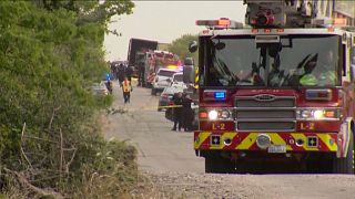 USA: At least 46 migrants found dead in abandoned tractor-trailer in Texas