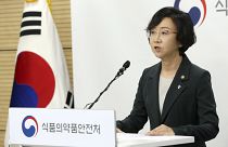 Güney Kore Gıda ve İlaç Güvenliği Bakanı Oh Yu-Kyoung ilk yerli aşının iç onayı hakkında bilgi verdi