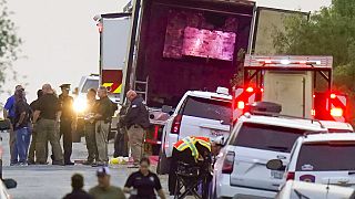 ABD'nin Teksas eyaletinde bir kamyon kasasın 53 göçmen öldü