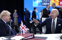 Joe Biden et Boris Johnson lors du sommet de l'OTAN à Madrid, le 30/06/2022