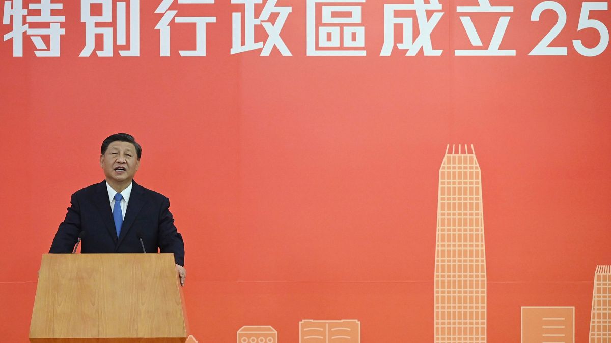 الرئيس الصيني شي جينبينغ يلقي خطابا بعد وصوله هونغ كونغ 30/06/2022