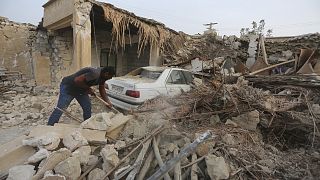 Erdbebenschäden im Ort Sayeh Khosh