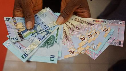 La Sierra Leone supprime les zéros des billets de banque