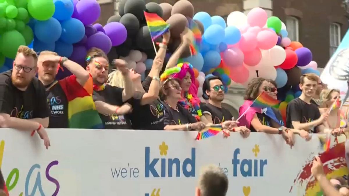 Londres celebra el 50 aniversario de la marcha del Orgullo Gay