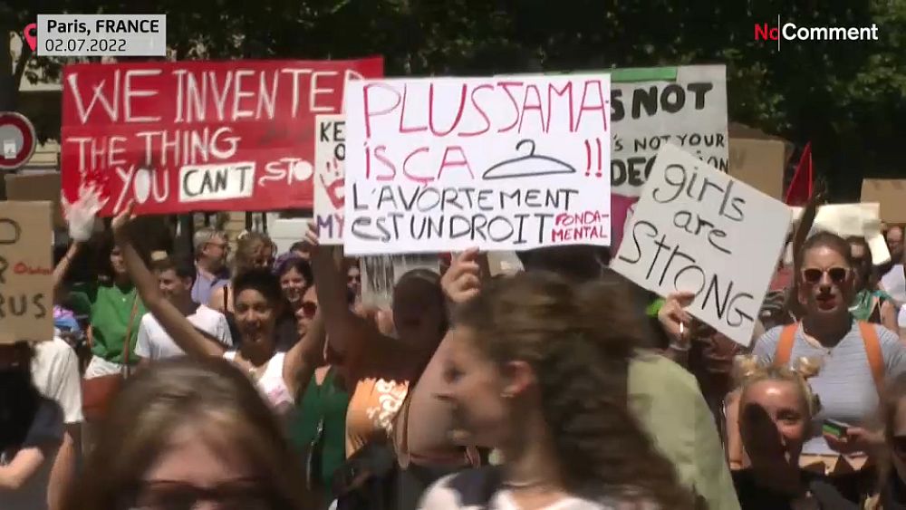 Video: Protest in solidarity with women in America: “Abortion is a right”