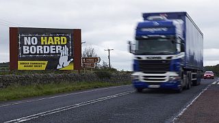 Archive : panneau contre le rétablissement d'une "frontière stricte" entre l'Irlande du nord et la République d'Irlande,. Photo prise le 01/10/2019