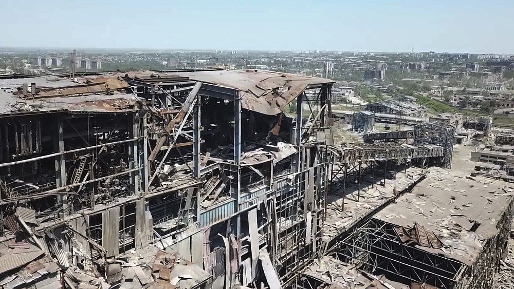 La producción de acero continúa en Ucrania tras destrucción de Azovstal