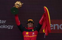 Carlos Sainz celebrando su victoria en el Gran Premio de Gran Bretaña