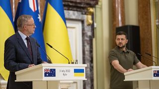 El presidente ucraniano Zelenski en rueda de prensa con el primer ministro australiano Albanese