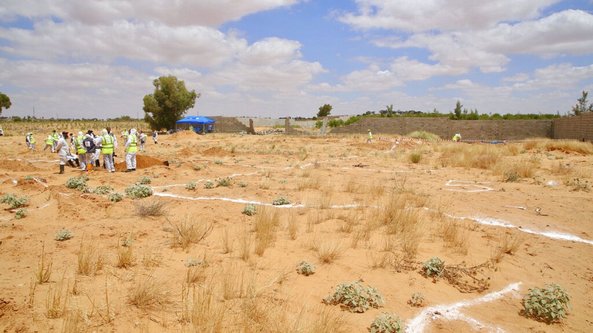 BM, Libya'nın Terhune kentinde 100 kadar toplu mezar bulunmuş olabileceğini bildirdi