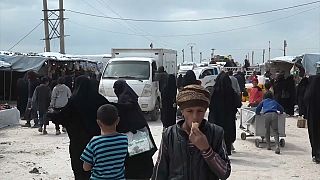 Campo prigionieri per famiglie affiliate all'Isis in Siria