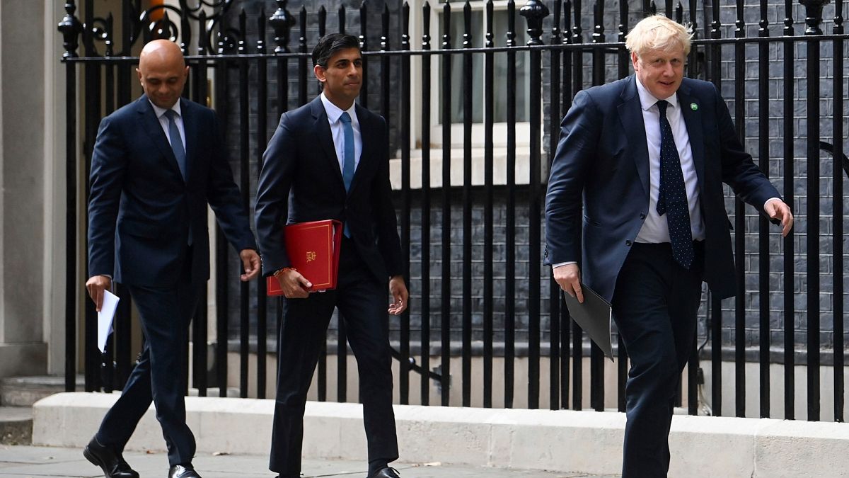 Britanya Sağlık Bakanı Sajid Javid, Maliye Bakanı Rishi Sunak ve Başbakan Boris Johnson