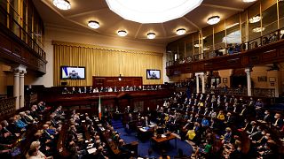 Президент Украины обращается к ирландским депутатам