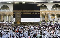 Des milliers de pèlerins musulmans autour de la Kaaba à La Mecque, mardi 5 juillet 2022