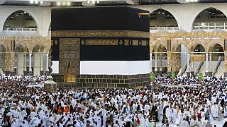Des milliers de pèlerins musulmans autour de la Kaaba à La Mecque, mardi 5 juillet 2022