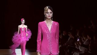 Armani sfila alla Couture Week di Parigi