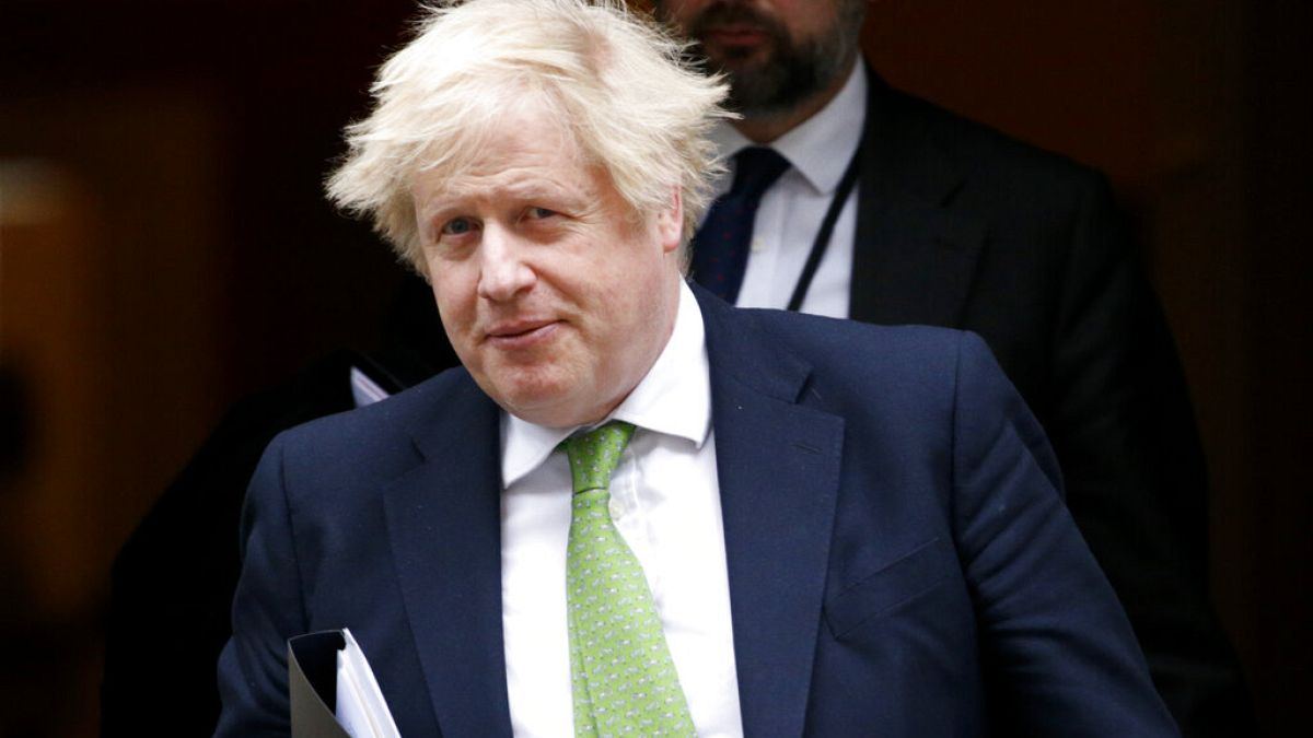 Boris Johnson, primeiro-ministro britânico, sai de Downing Street, Reino Unido