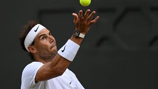 Ünlü tenisçi Rafael Nadal Wimbledon'dan sakatlığı nedeniyle çekildi