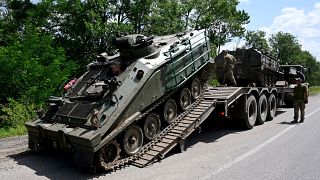 Veículos blindados britânicos FV103 Spartan chegaram a Bakhmut, no leste da Ucrânia