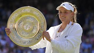 Kazak tenisçi Elena Rybakina Wimbledon tek kadınlar şampiyonu oldu
