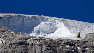 انهيار جليدي في جبال الألب الإيطالية