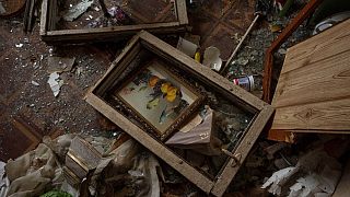 Zerstörte Wohnung in Tschassiw Jar