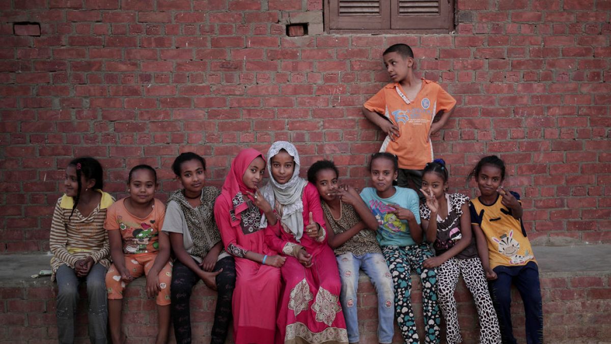Egyiptomban élő núbiai gyerekek egy 2018-as felvételen