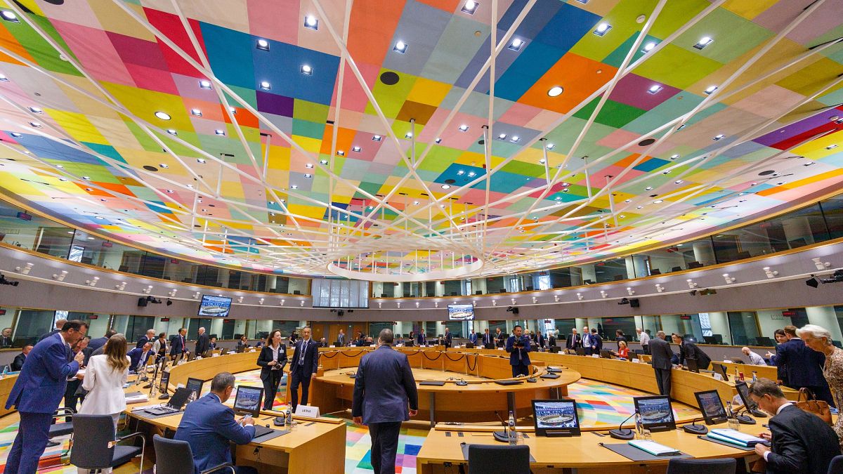 غرفة اجتماعات وزراء مالية منطقة اليورو في مبنى المجلس الأوروبي في بروكسل 11/07/2022