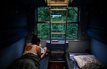 Eski vagonları geri dönüştüren Fransa kuşetli trenle seyahat devrini canlandırıyor