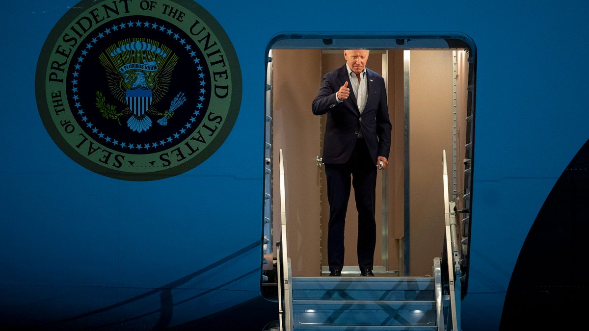 ABD Başkanı Joe Biden, 3 günlük Orta Doğu ziyareti için başkanlık uçağı Air Force One'a binerken 