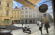 Dos Mundos is an artisan coffee roastery based in the trendy Letná district of Prague.