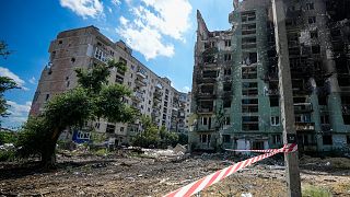 المباني السكنية التي تضررت أثناء القتال بين القوات الروسية والأوكرانية في سيفيرودونتسك - أرشيف