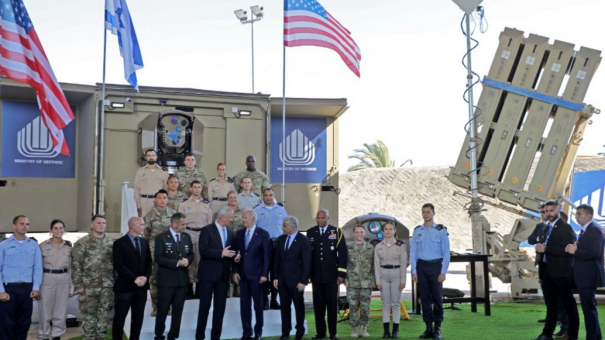Zur Begrüßung wurde Biden noch am Flughafen Israels hochmoderne Raketenabwehr präsentiert.