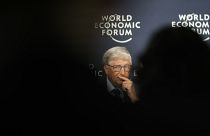 Bill Gates, a Bill & Melinda Gates Alapítvány társelnöke sajtótájékoztatón a svájci Davosban, a Világgazdasági Fórumon 2022. május 25-én, szerdán.
