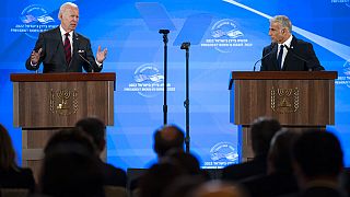 ABD Başkanı Joe Biden, resmi temaslar kapsamında bulunduğu İsrail'de, Başbakan Yair Lapid ile bir araya geldi. İkili daha sonra ortak basın toplantısı düzenledi