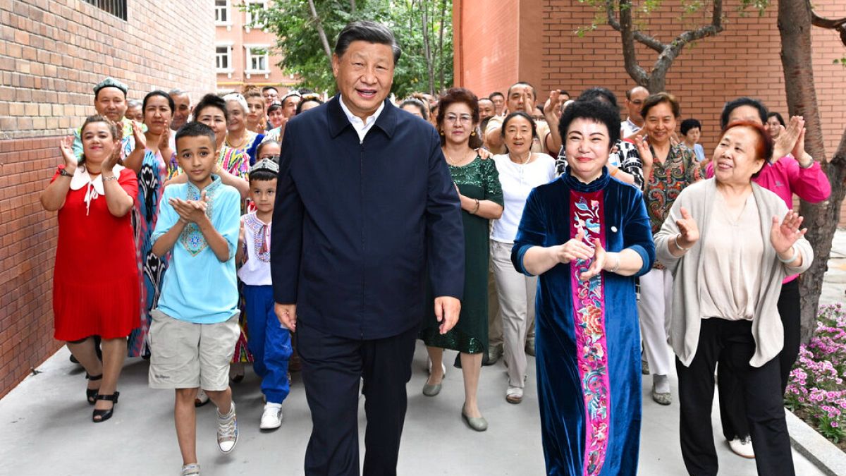 Çin Devlet Başkanı Şi Cinping, Doğu Türkistan'a inceleme ziyareti gerçekleştirdi