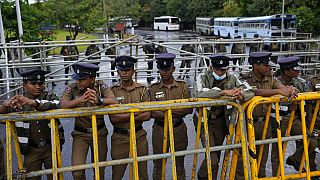 Sicherheitskräfte nach der Amtsübernahme in Colombo